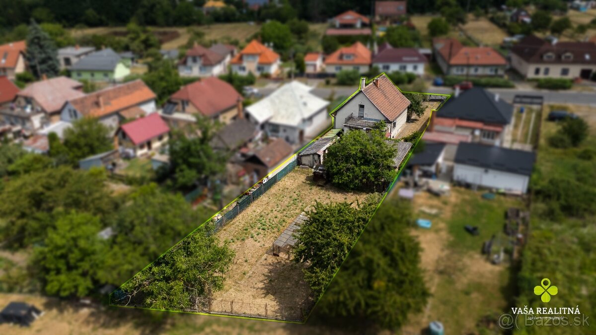 Rodinný dom s veľkým pozemkom na rekonštrukciu