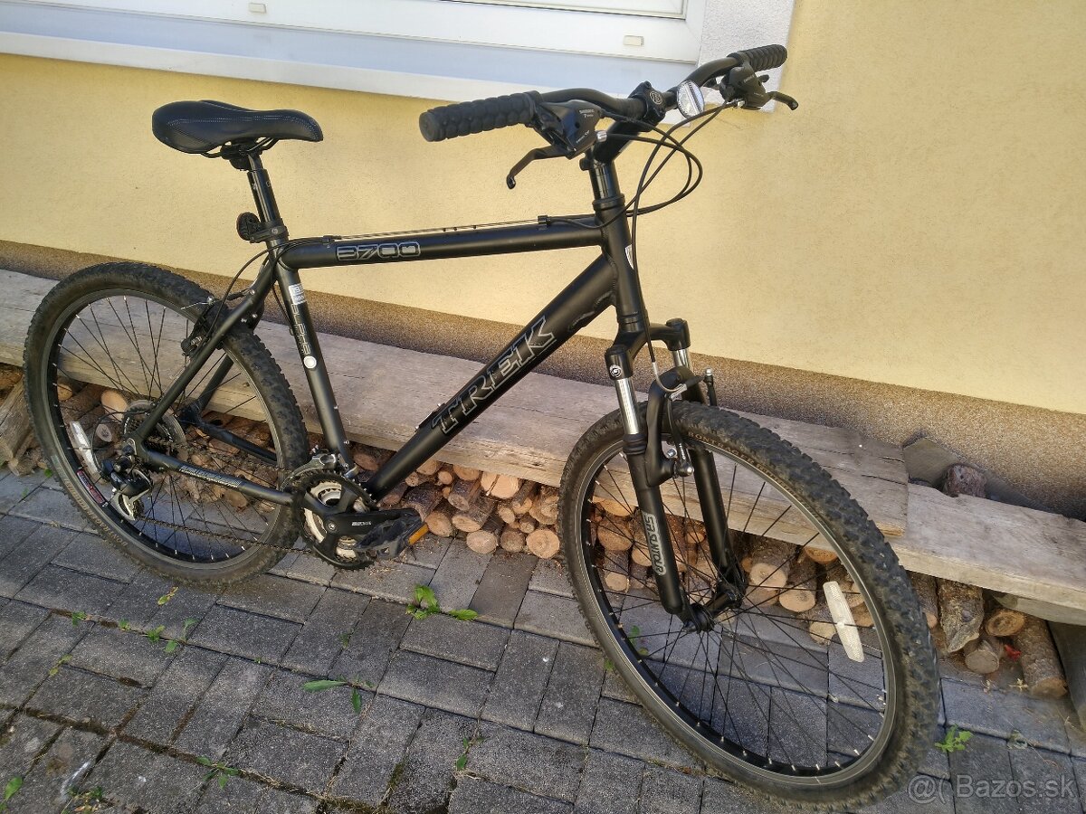 horský bicykel TREK 3700,odpružená vidla,26"kol.,rám L-19.5