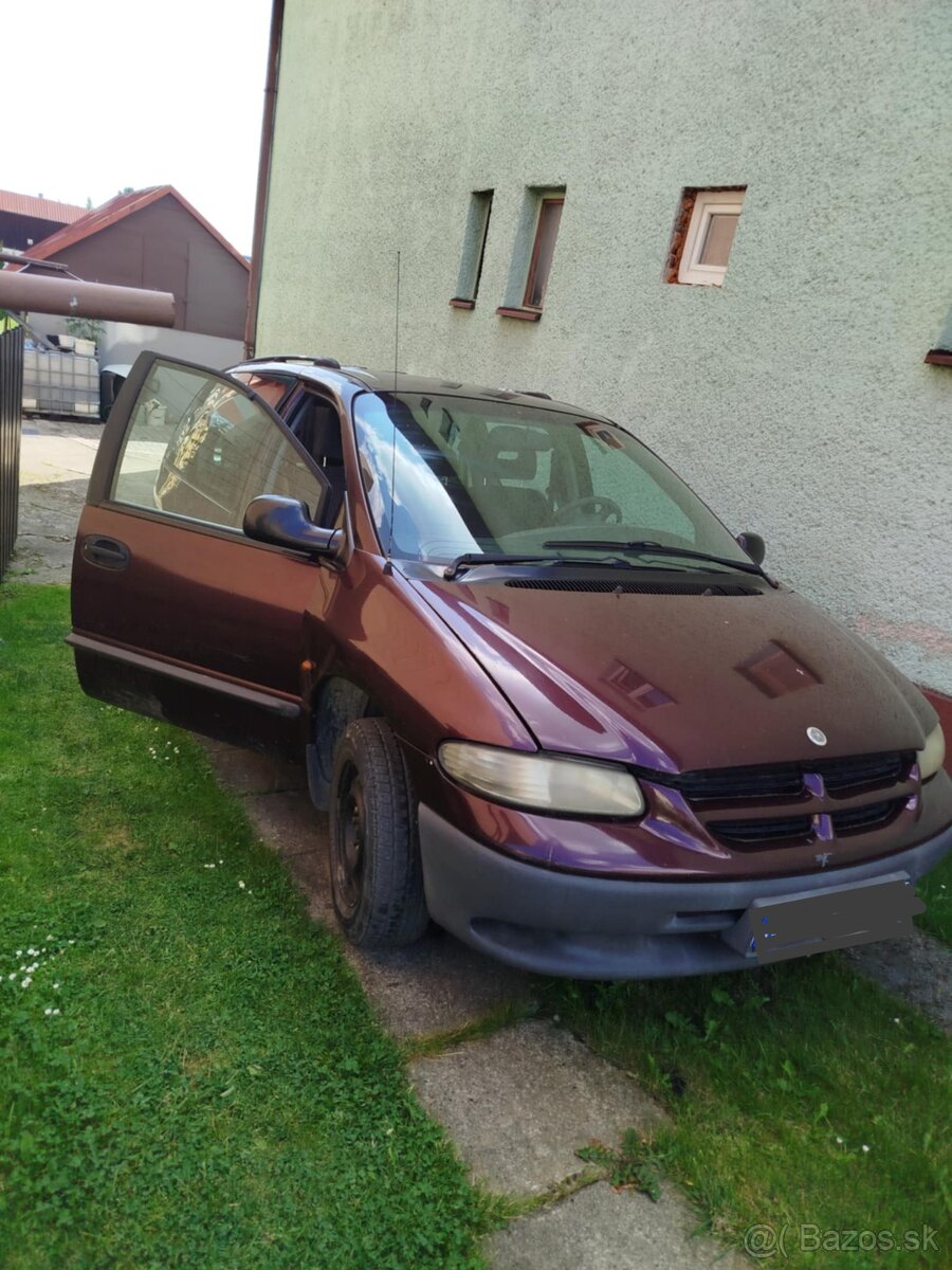Chrysler Voyager 7 miestne, pojazdné dočasne odhlásené
