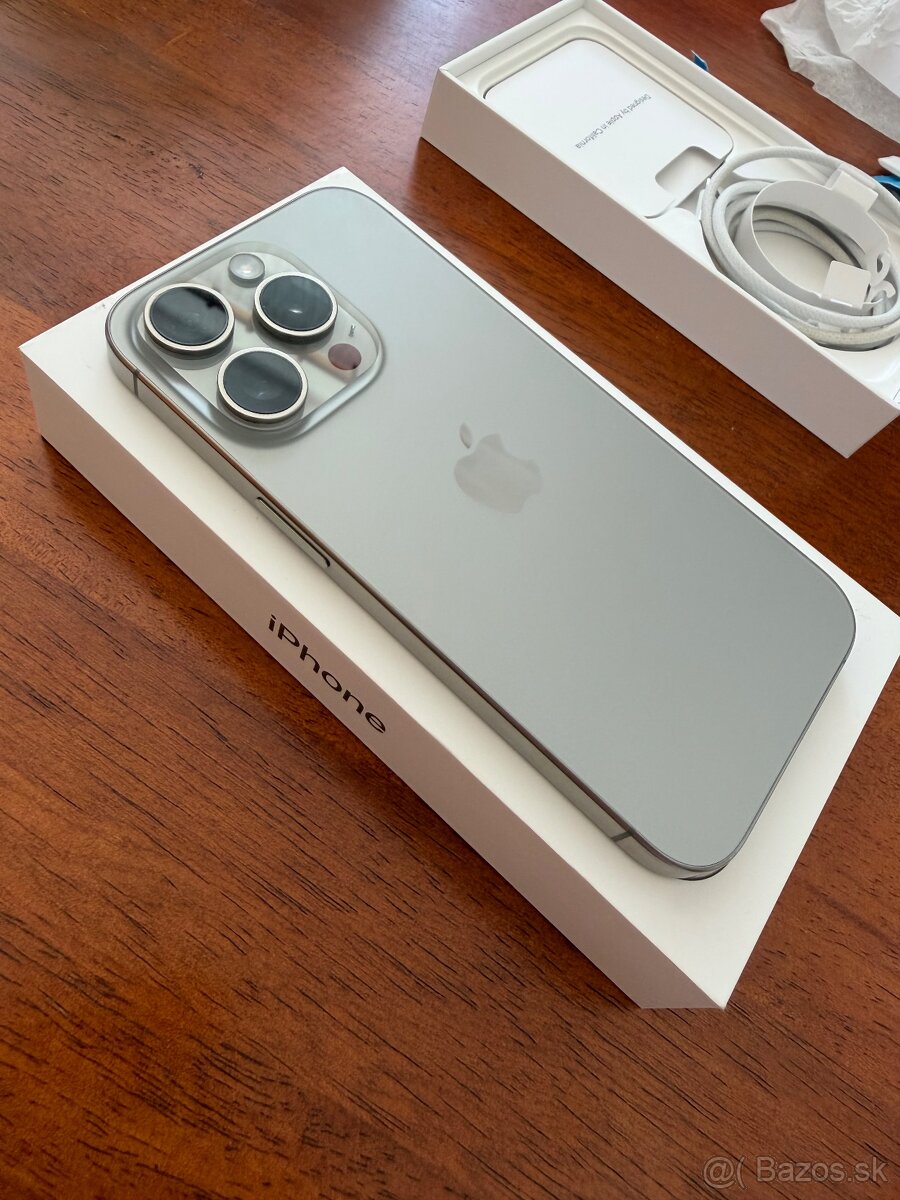 iPhone 15 pro 256gb
