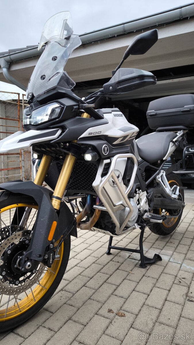 VOGE 900 DSX