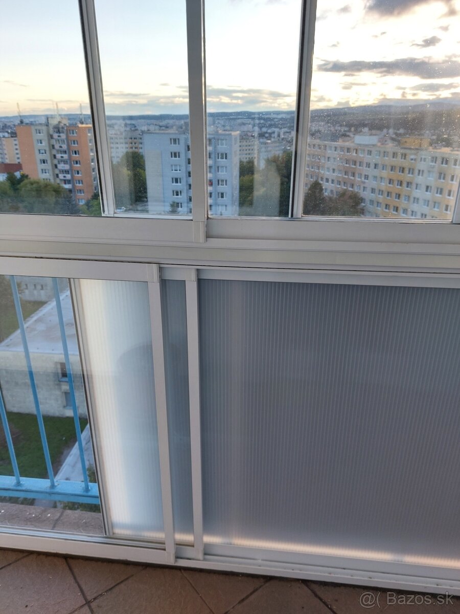predám zasklenie loggie