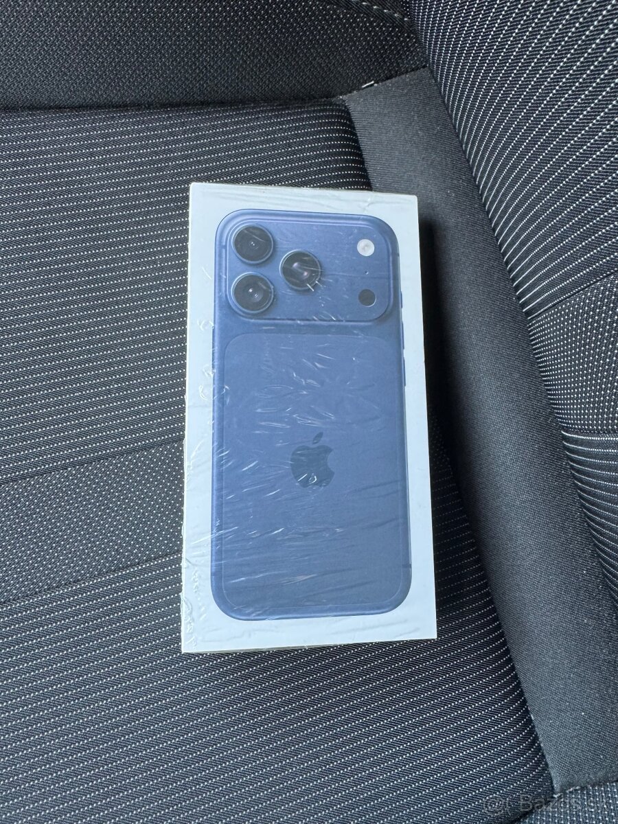 Predam telefón iPhone 17 Pro 256 GB polnočný