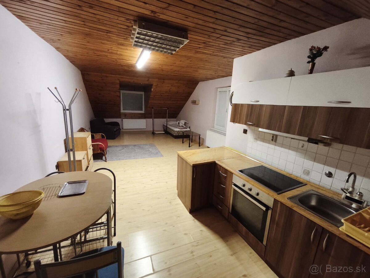 Prenájom bytu v tichej lokalite mesta