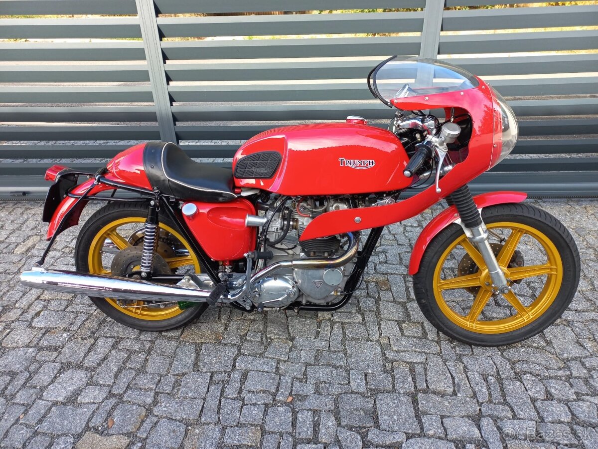 Triumph Bonneville T120R EGLI r.1969 s Doklady