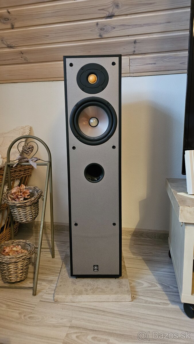 Stĺpové Hi-Fi reproduktory Yamaha NS-200