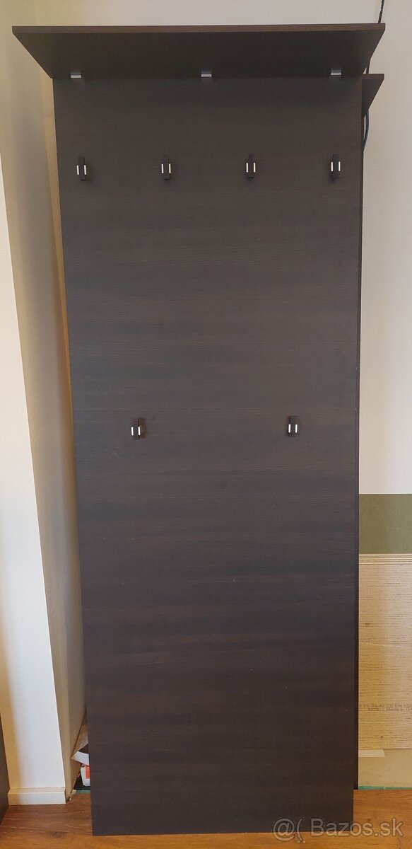 Vešiaková stena a skrinka na topánky