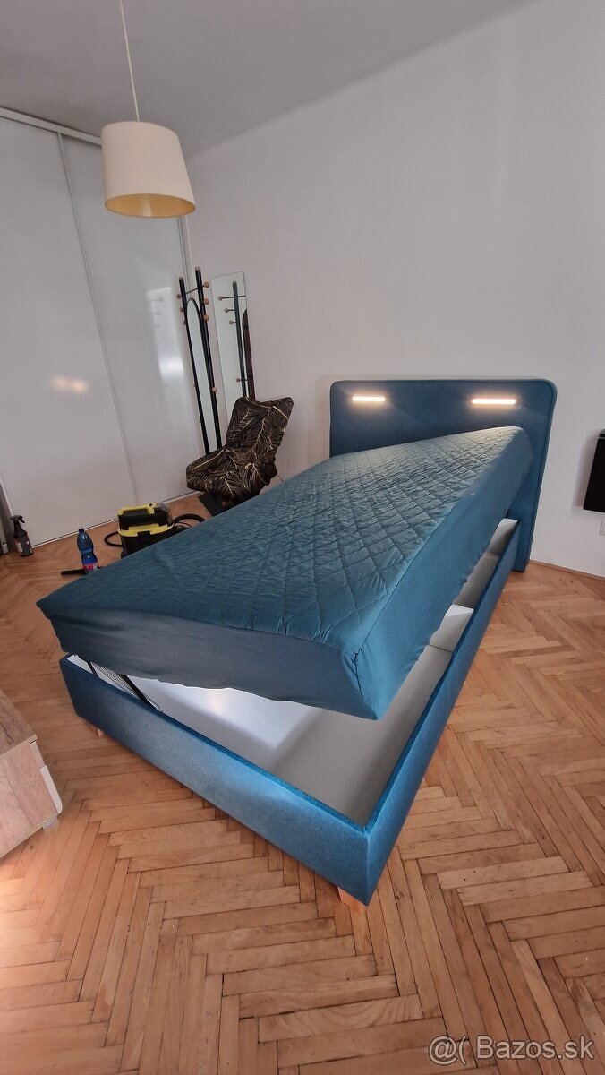 Čalúnená posteľ s matracom, 120x200 + úložný priestor