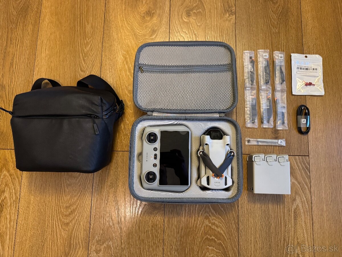 DJI Mini 3 pro Fly More Combo (DJI RC)