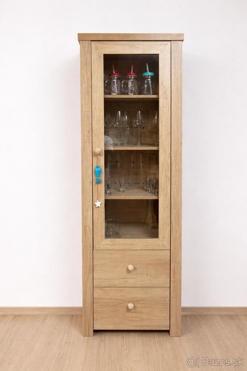 Skriňa do obývačky