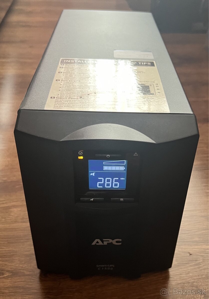 APC C1500 Smart UPS záložný zdroj