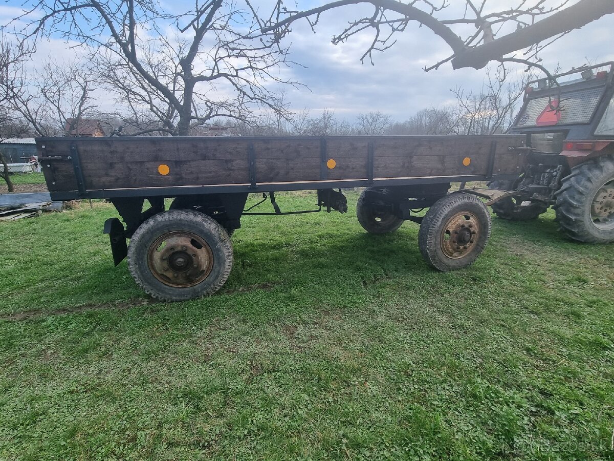 Vlečka za traktor