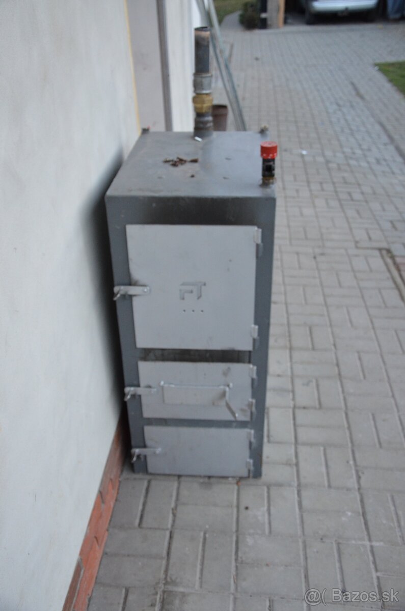 Kotol na tuhe palivo FIRMTECH