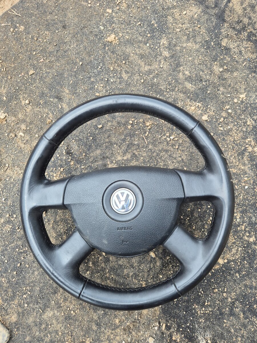Predám stvorramenny kožený volant pre VW GROUP