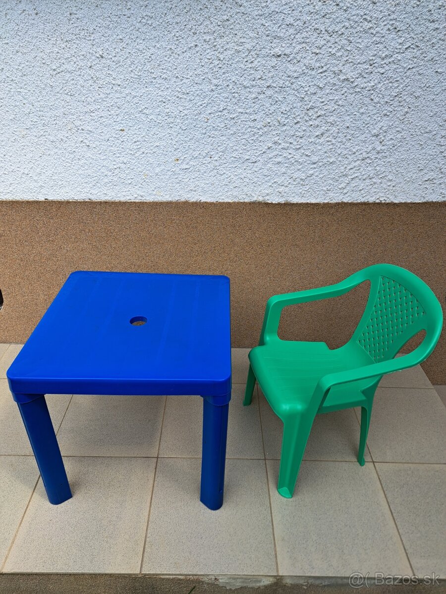 Detská stolička + stolík