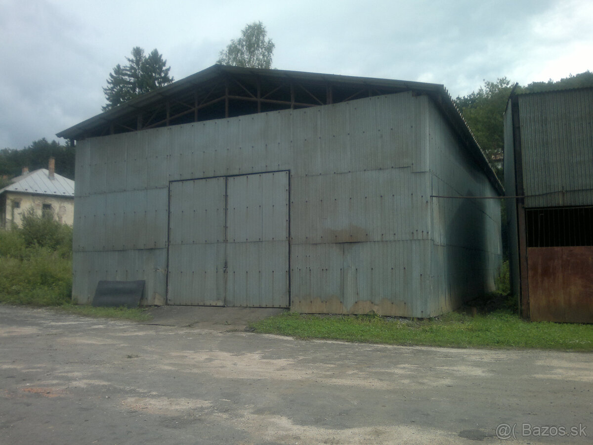 kovová halová konštrukcia