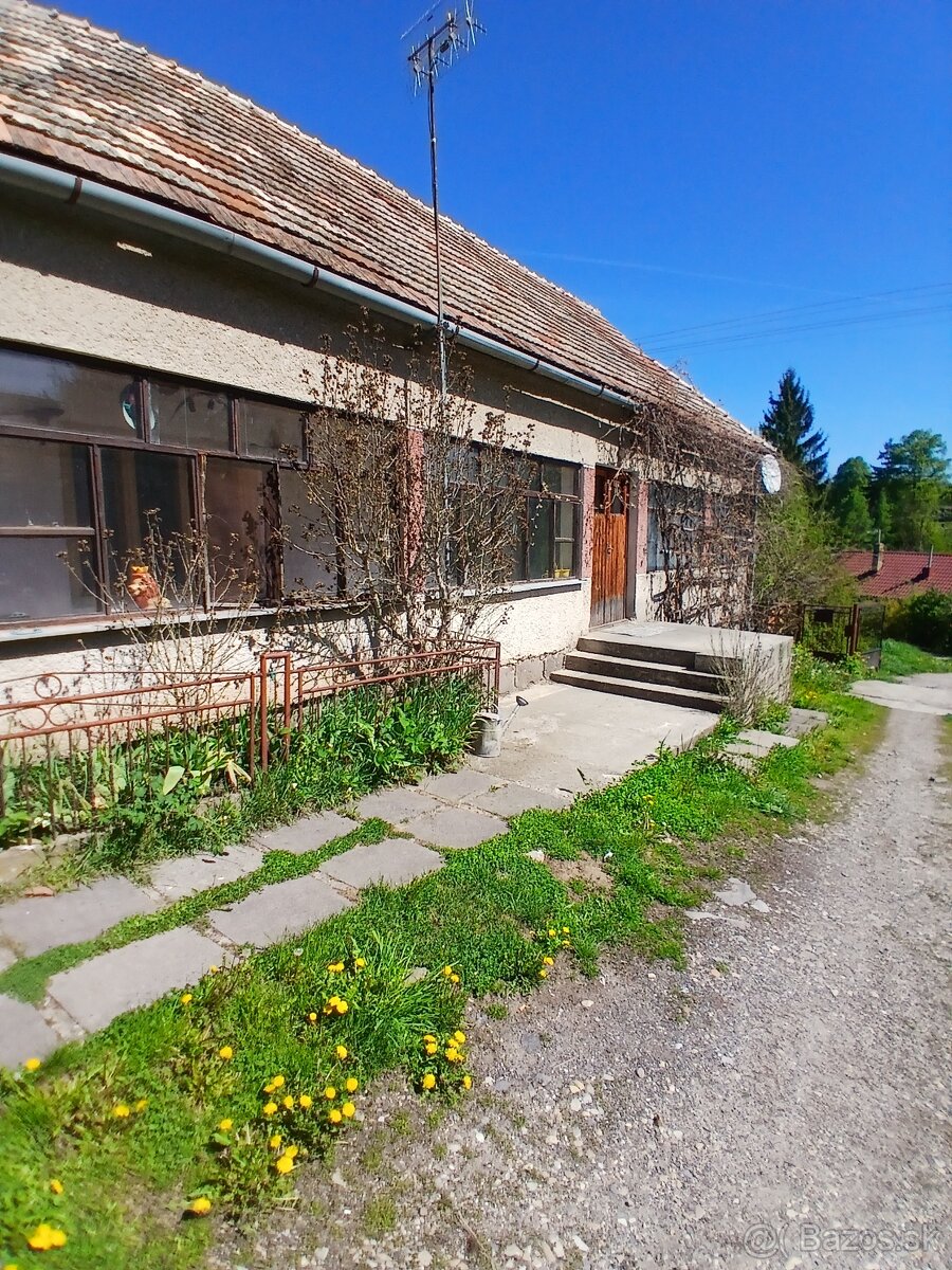 Predaj rodinný dom s veľkým pozemkom a zahradou