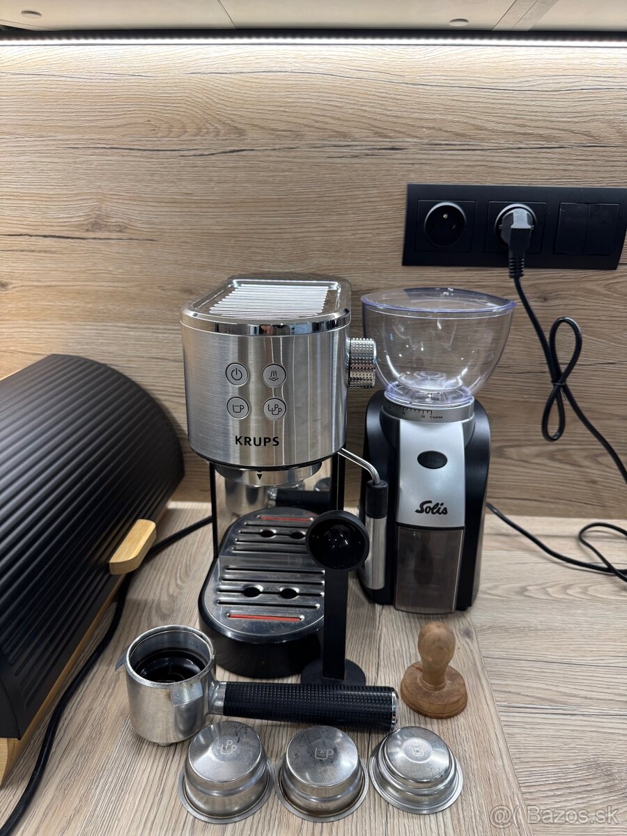 Kávovar s mlynčekim