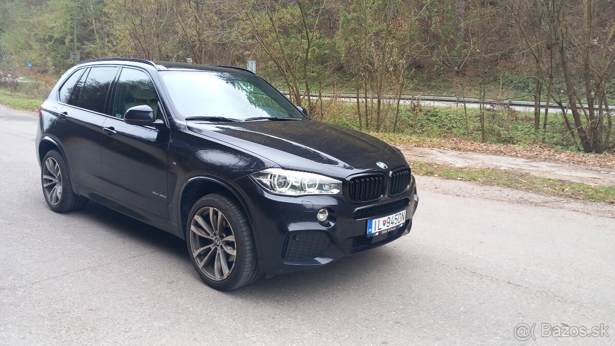 BMW X5 xDrive30d - M PACKET