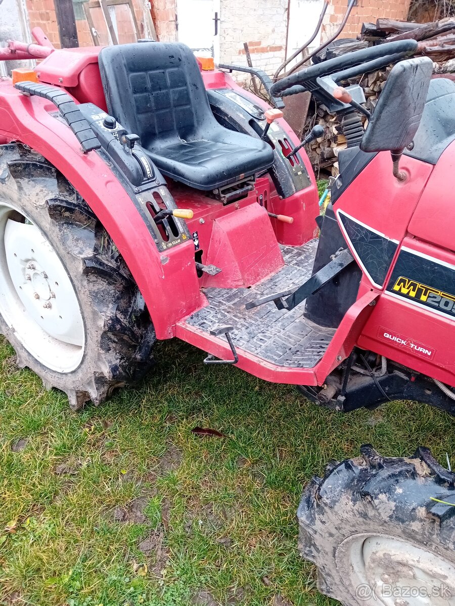 Mitsubishi MT 205