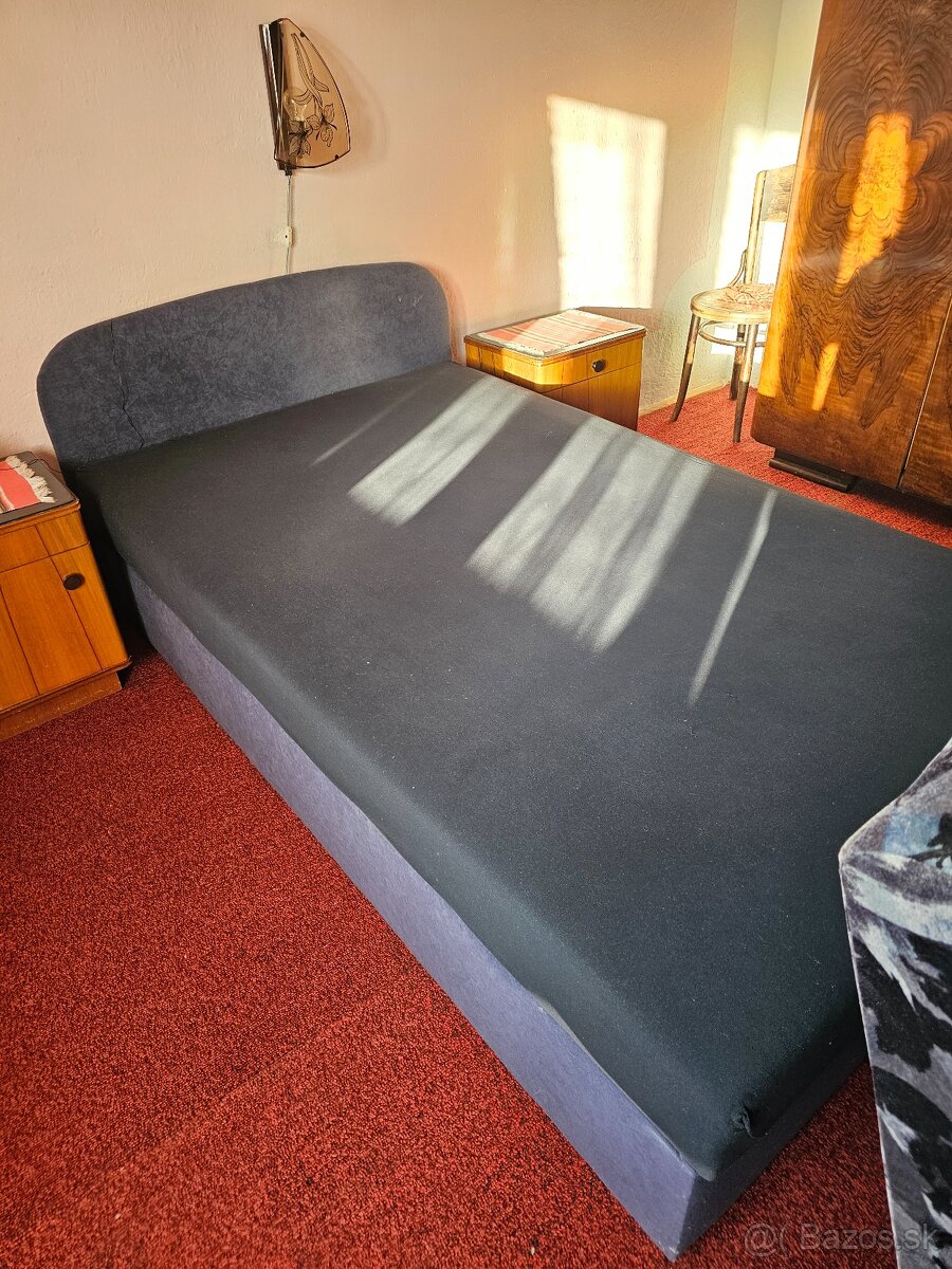Čalúnená posteľ 120x90