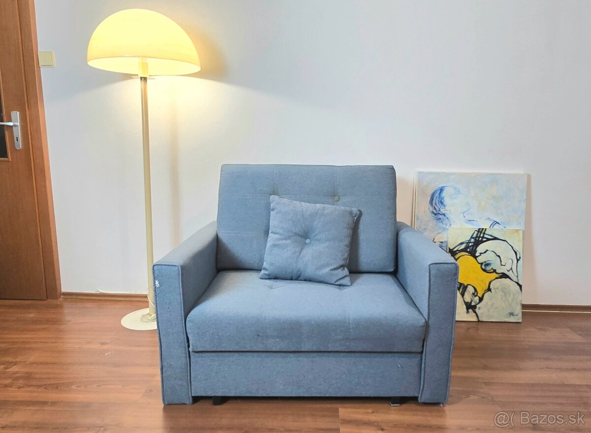 Rozkladacie kreslo s úložným priestorom