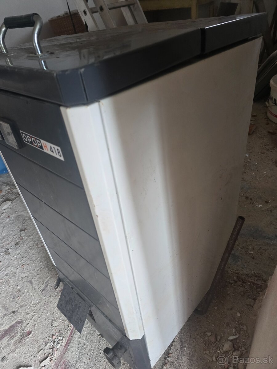 Kotol na tuhé palivo