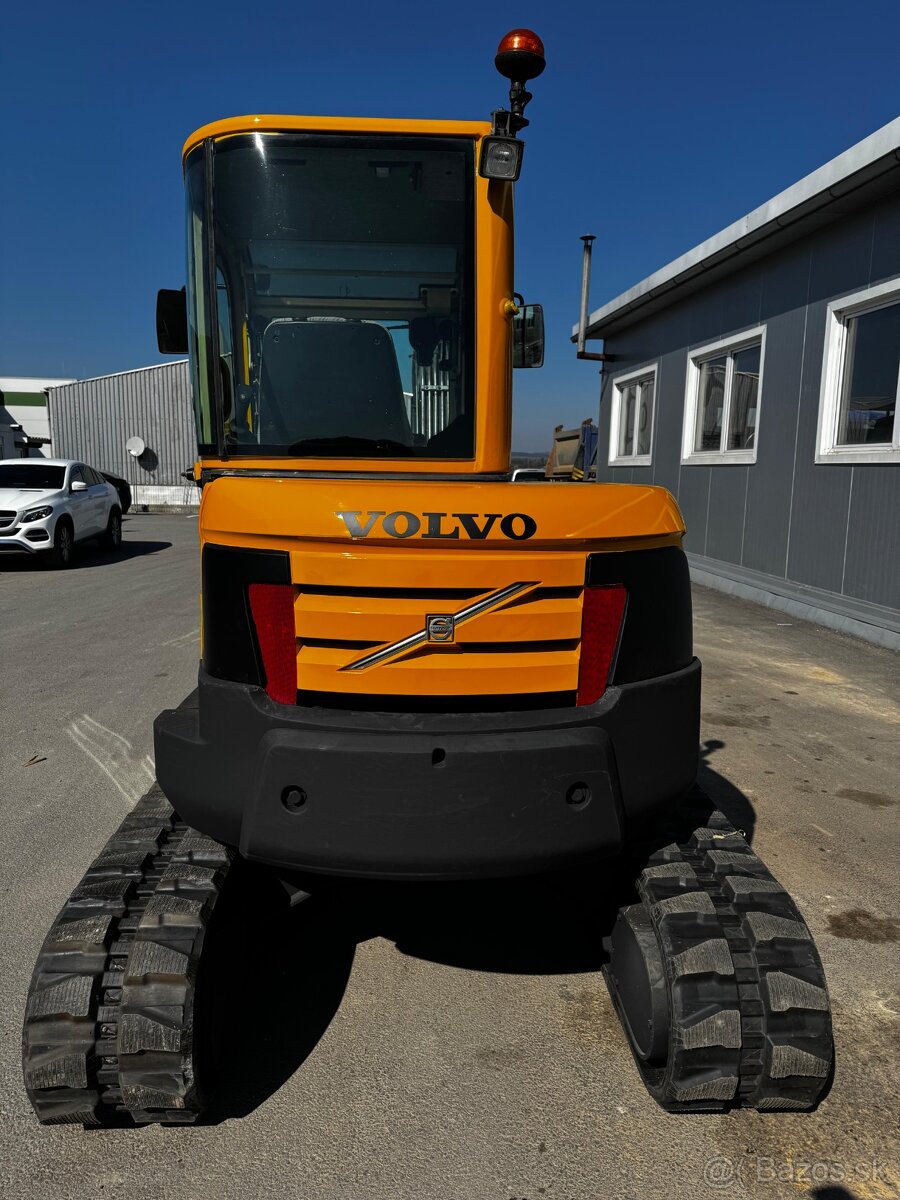 Pásový bager 5 tun Volvo ECR 48C