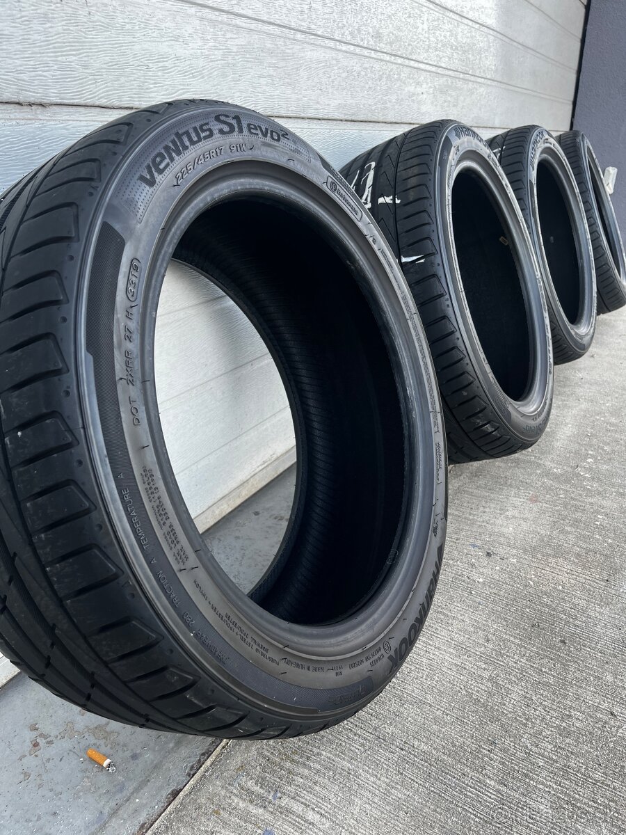 Hankook Ventus 225/45 R17