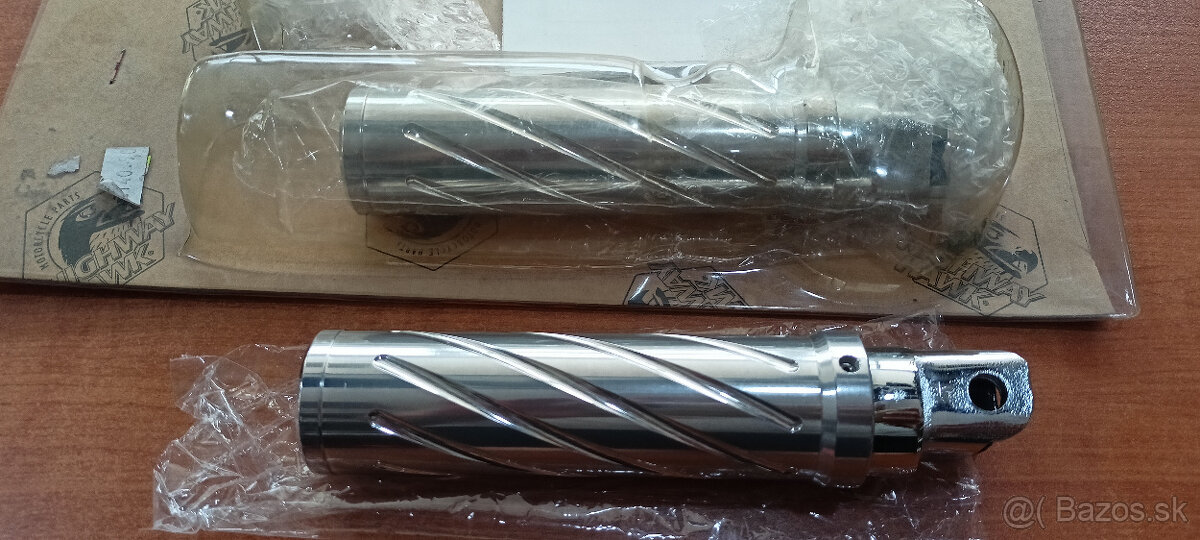 Stupačky spolujazdca Honda VT750 C4 C5