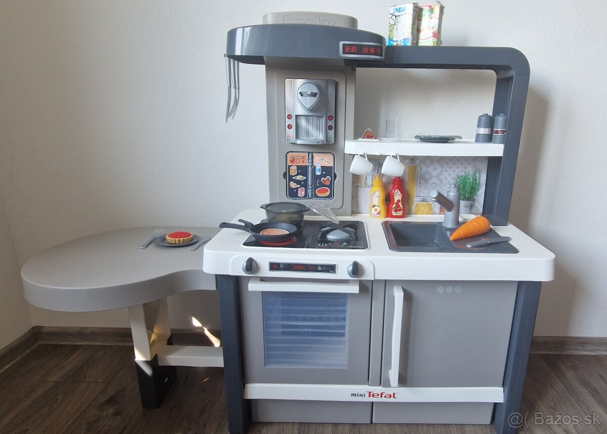 Detská kuchynka Tefal Smoby s doplnkami