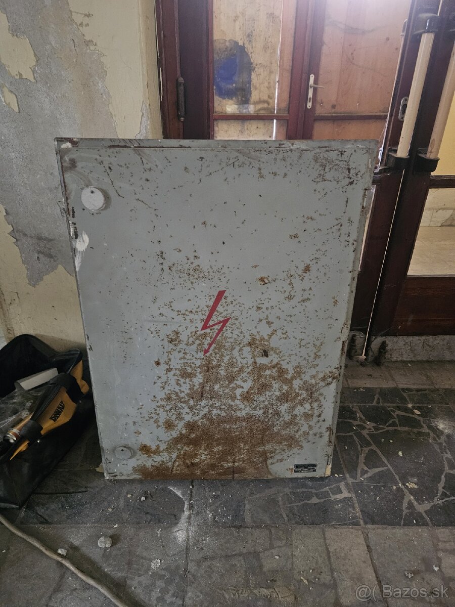 Rozvodna skriňa