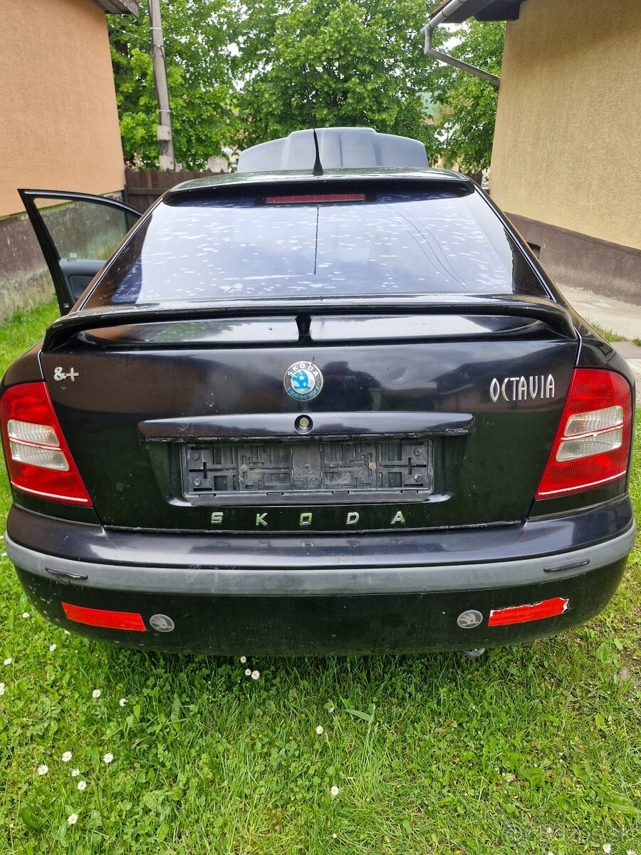 Kridlo octavia 1