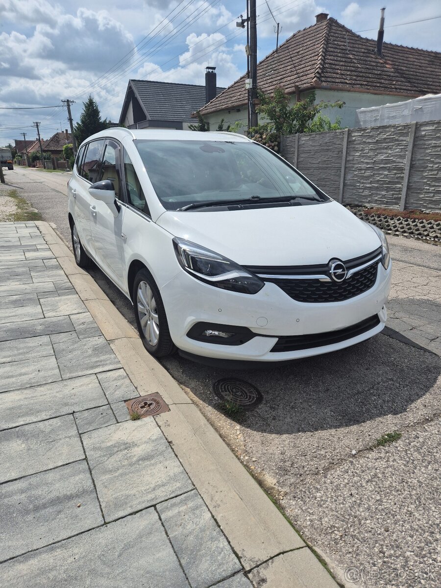Opel Zafira Tourer 1.6 Turbo AT/6