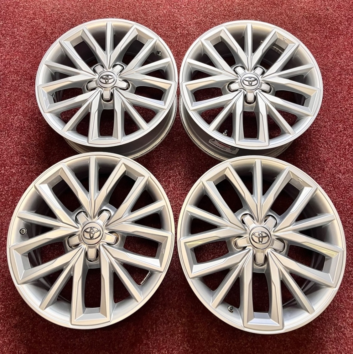 5x114,3 R17 ORIGINÁL Alu Toyota Corolla 2022 - JAKO NOVÉ