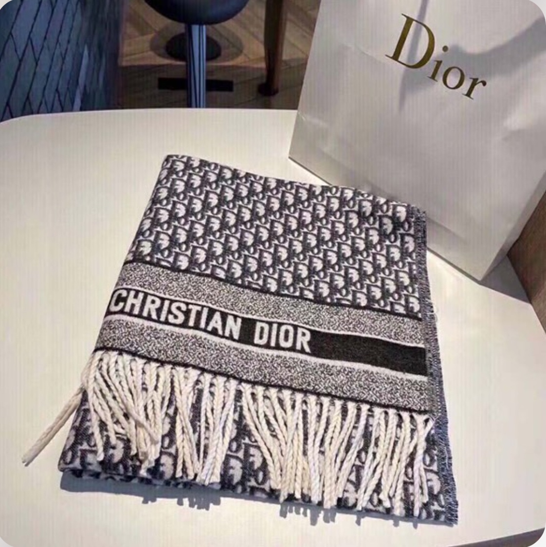 Šál Christian Dior