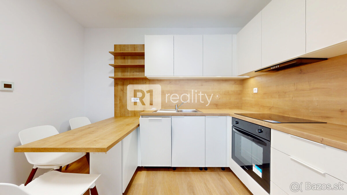 Jedinečný 2 izbový byt 53,2 m2+ 11 m2 terasa + parking, Pieš