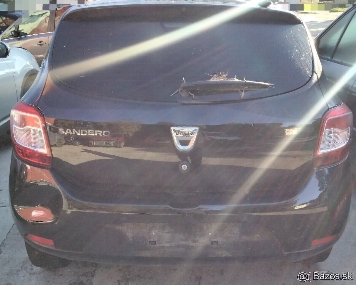 DACIA SANDERO 2014 predám DVERE, NÁPRAVA, BLATNÍK ZADNÝ a in