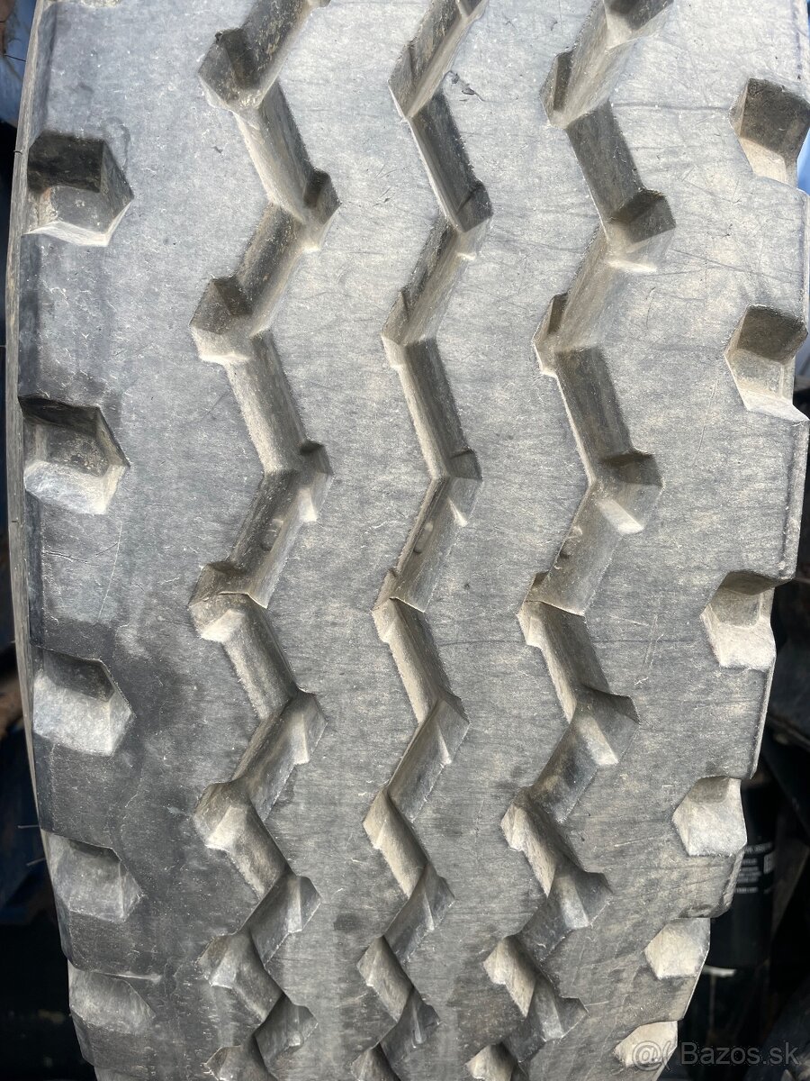 Predam pneumatiku 315/80R22,5