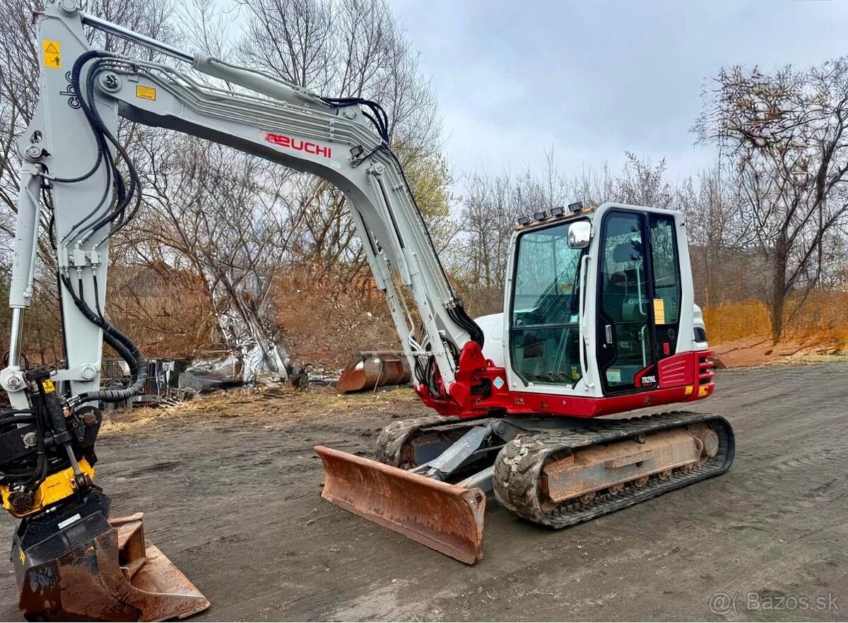 Pásový bagr TAKEUCHI TB 290