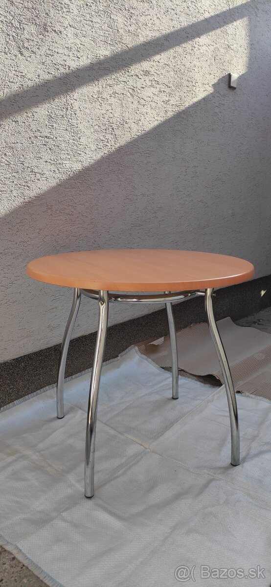 Kuchynský stôl 80 cm