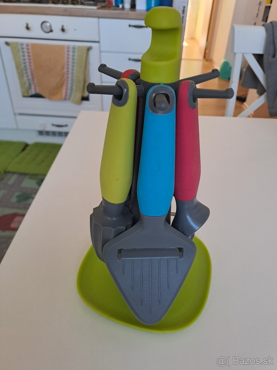 Predám kuchynské náradie