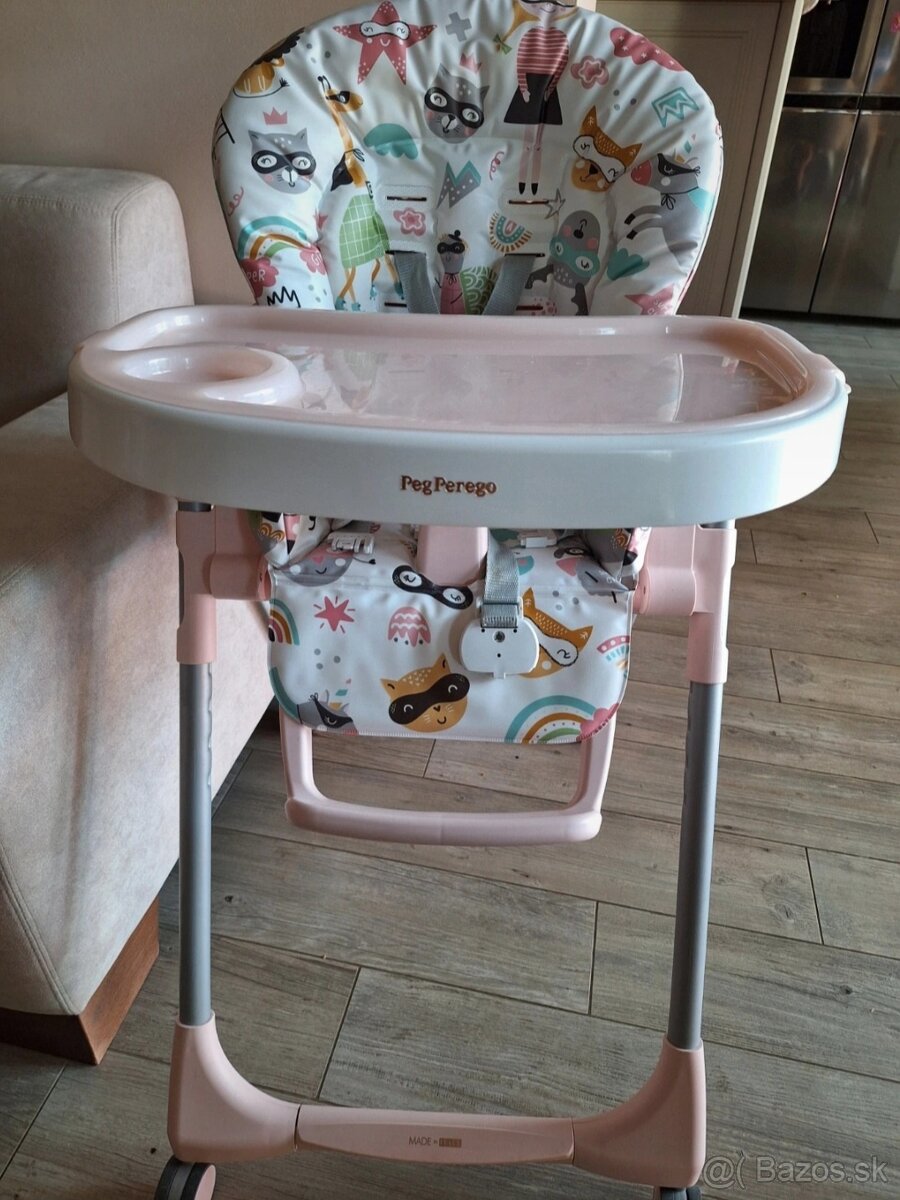Stolička na kŕmenie Peg Perego