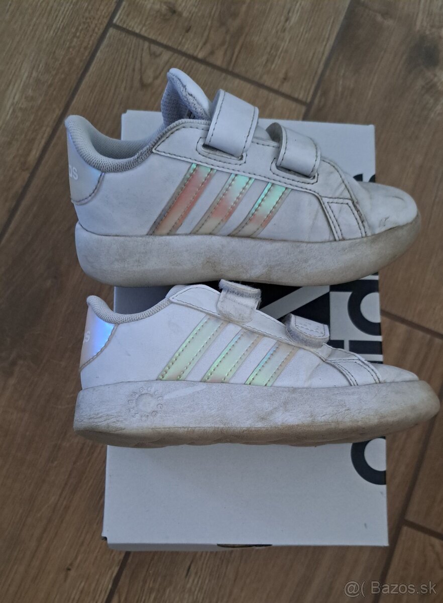 Tenisky Adidas 27