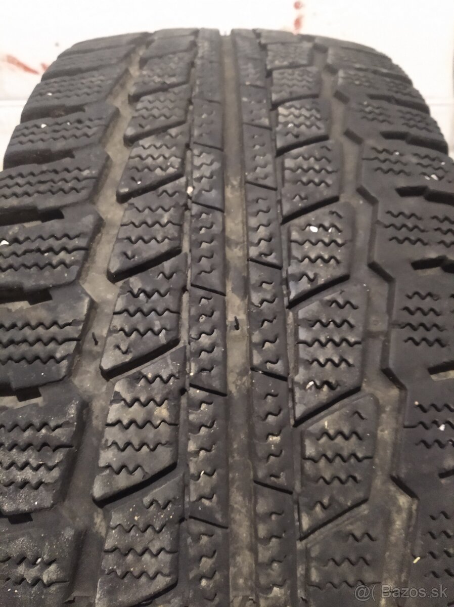 215/65 R16C