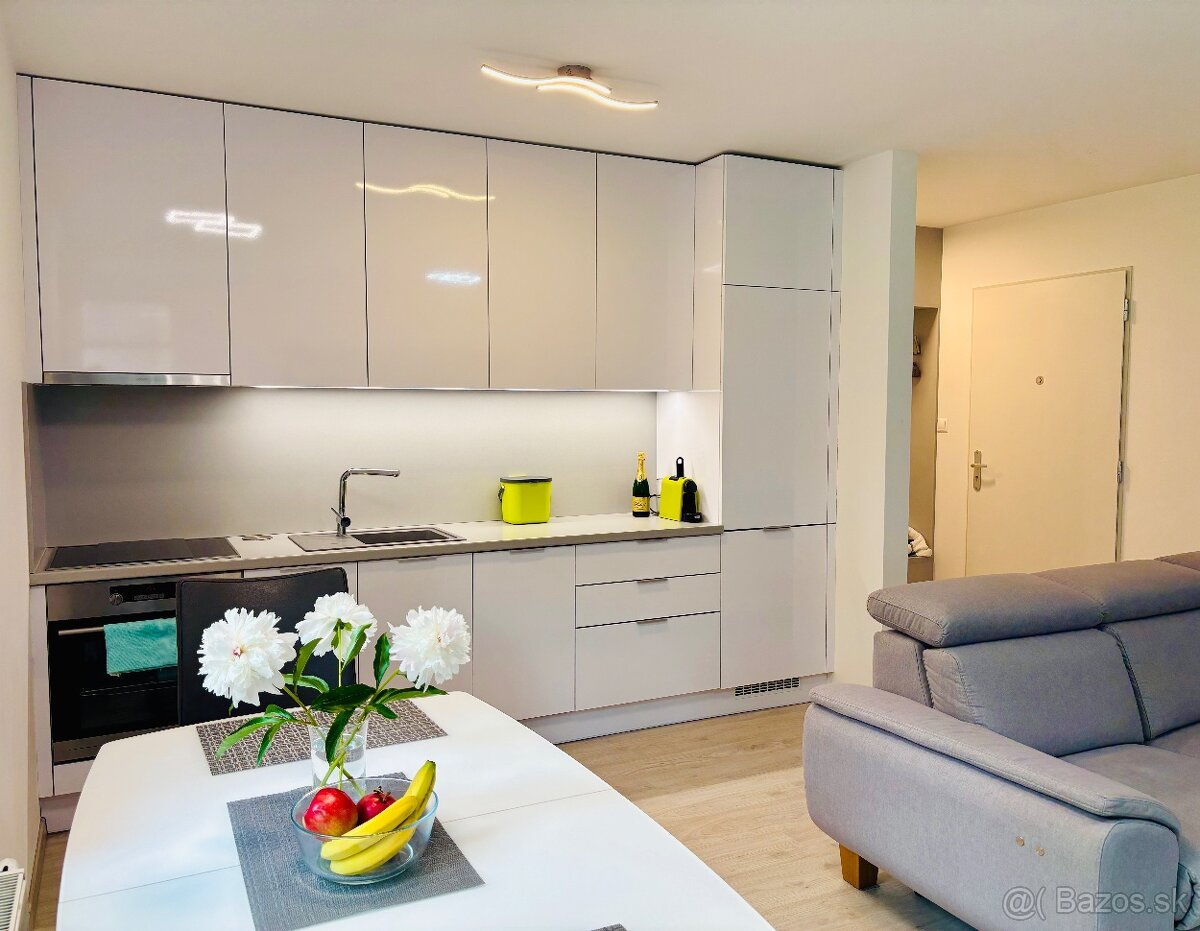 Prenájom, UNIKÁTNE BÝVANIE, 2-izb.byt,Bratislava III-Kramáre