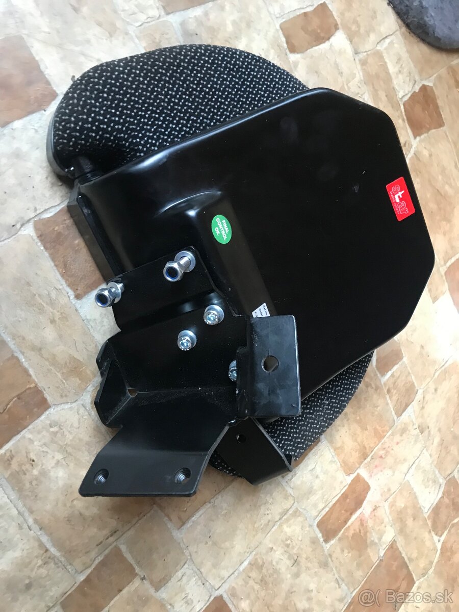Sedadlo spolujazdca New holland / Case / Steyr