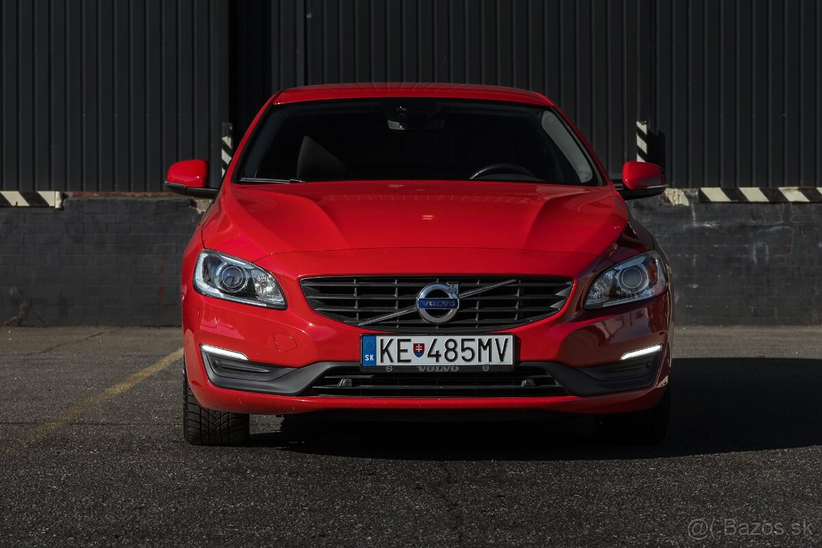 Volvo V60 D3 EDITION 2016 automat (MOŽNÝ ODPOČET DPH)