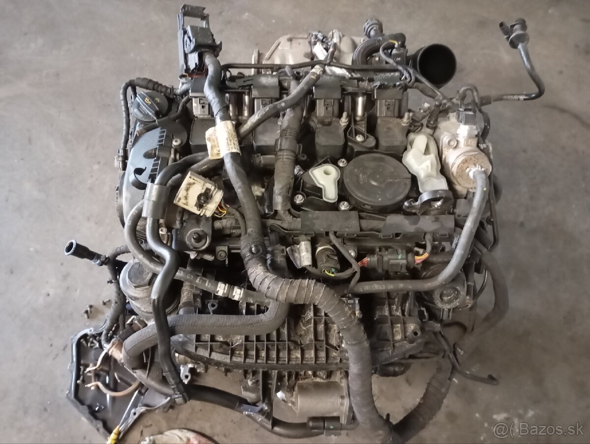 Motor Škoda Octavia III RS 2.0tfsi chhb
