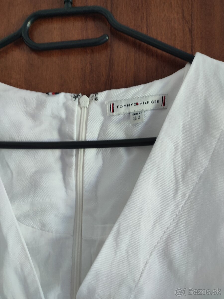 Šaty Tommy Hilfiger